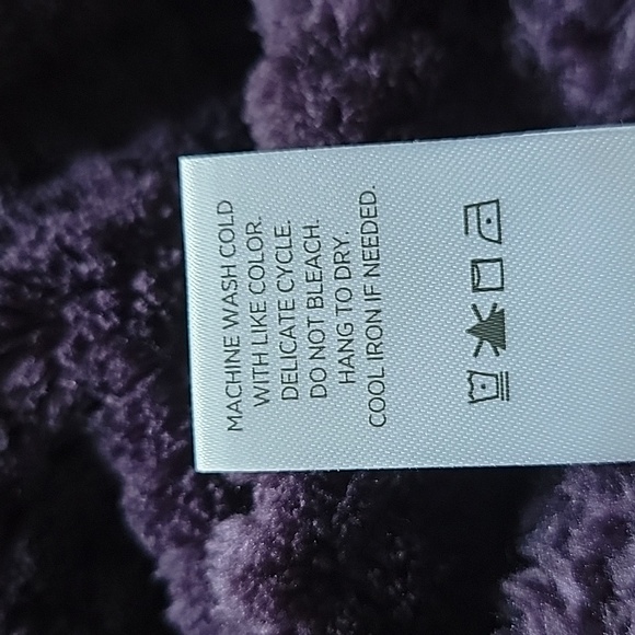 Faux Fur Deep Purple Pullover Kangaroo pockets Size Large - Picture 7 of 14
